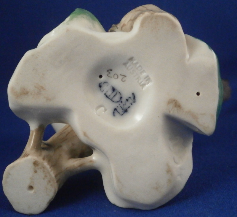 Augarten Wien Porcelain Cute Bird Figurine Figure Porzellan Vogel Figur Vienna