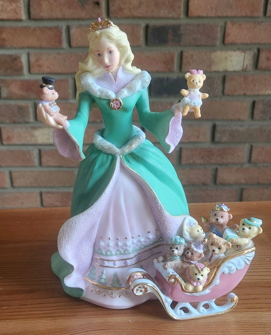 “Isabella” The 2007 annual Christmas Princess figurine by Lenox