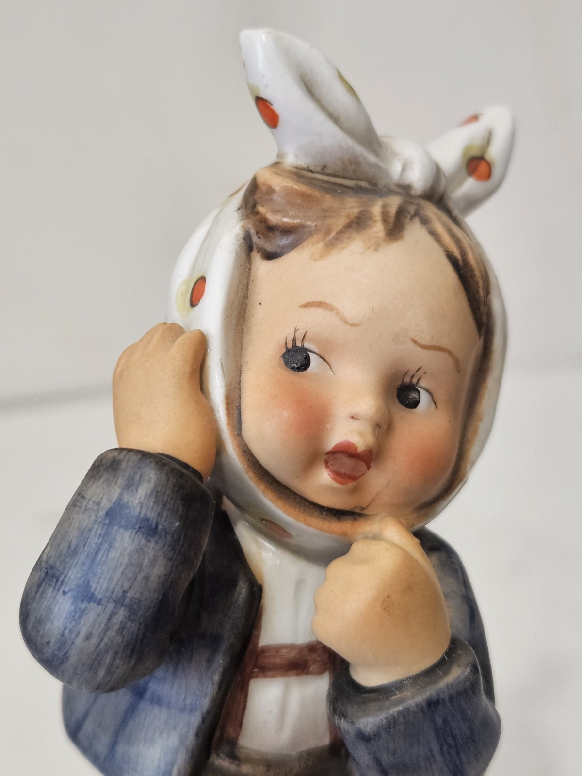 Rare Hummel Goebel Boy With Toothache 217 Figurine TMK2 Full Bee – 1950 1959