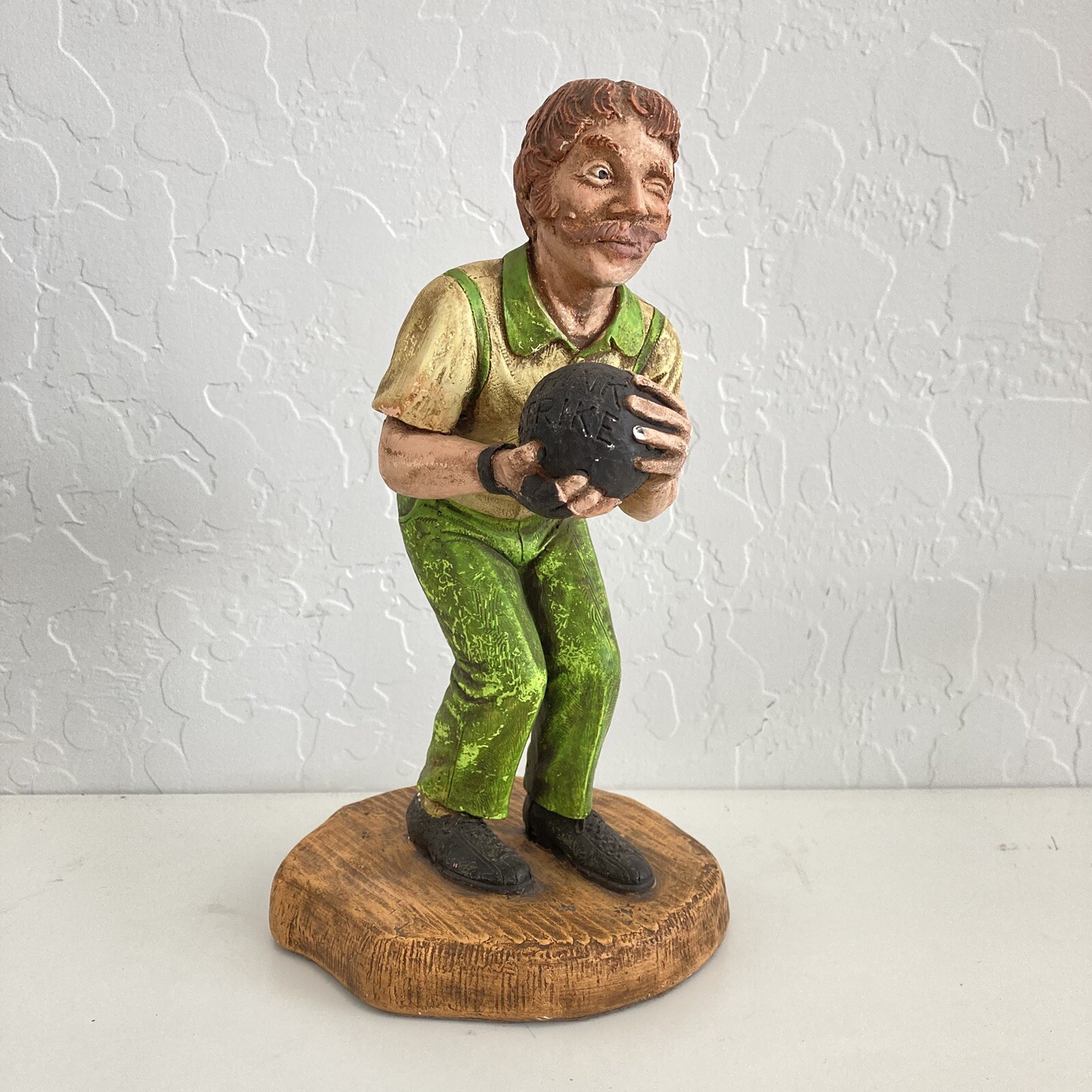 Vtg 1975 Ideal Originals Chalkware Bowler BUBBLE BUTTS Bowling Sculpture Statue