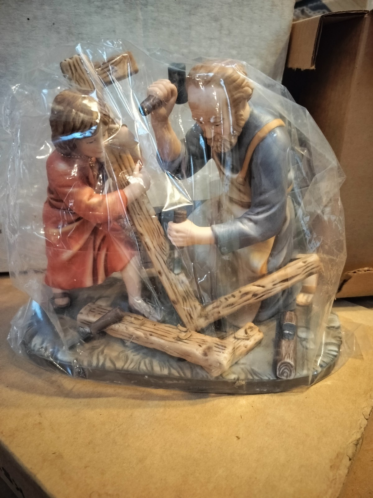 1989 Homco Masterpiece Porcelain Figurine The Carpenter 7.5” See Photos Vintage