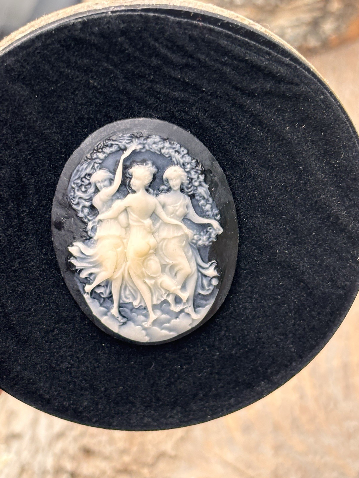 Vintage Peter Bates Three Graces in Cameo Miniature World of Peter Bates NIB