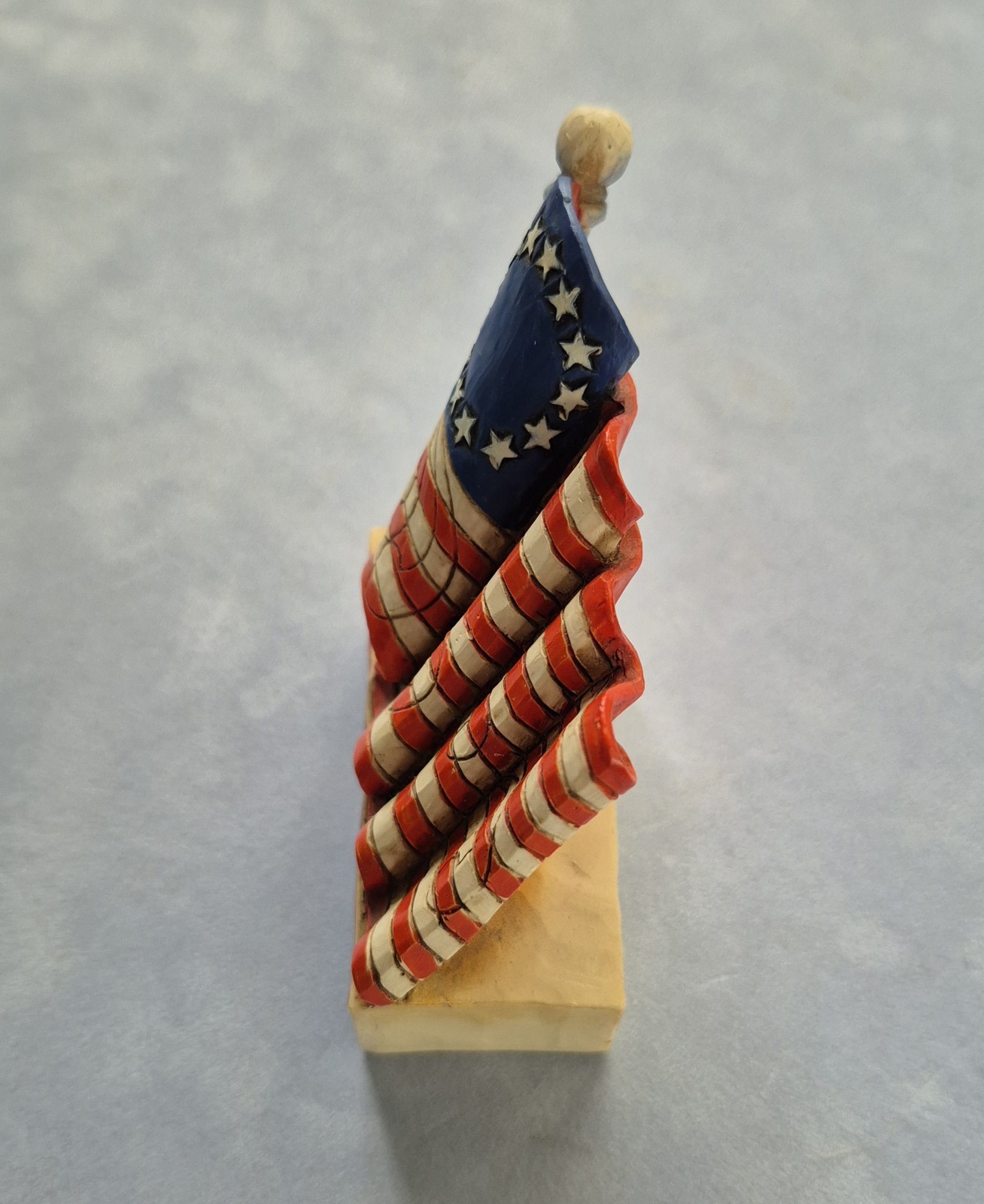 Jim Shore “LAND OF THE FREE” miniature free standing flag figure – HTF
