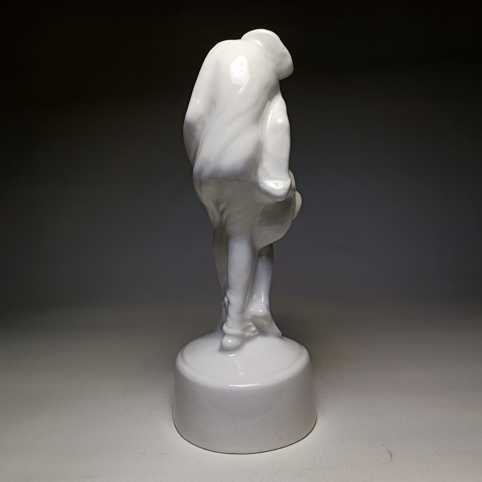 Art deco sculpture – Kissing couple in love – 21.5 cm – Porcelain