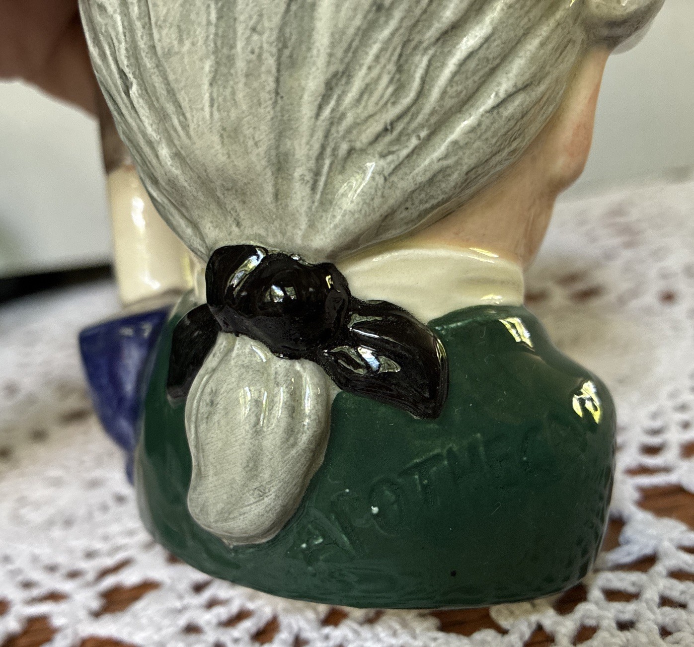 Royal Doulton Toby Jug Mug Williamsburg APOTHECARY D6574 Vintage 4” Colonial