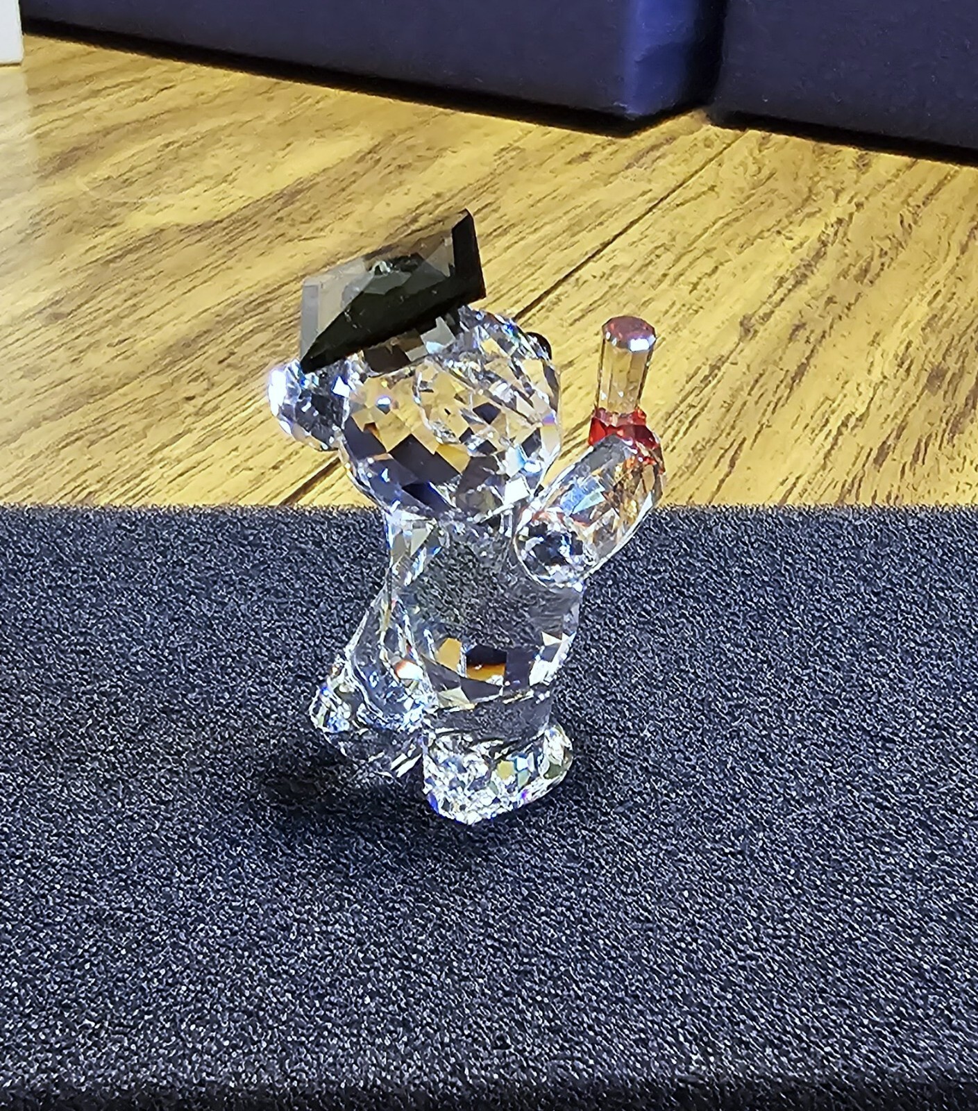 🎓 Swarovski Crystal 2018 Limited Ed., Graduation Kris Bear Figurine, Cap, NIB