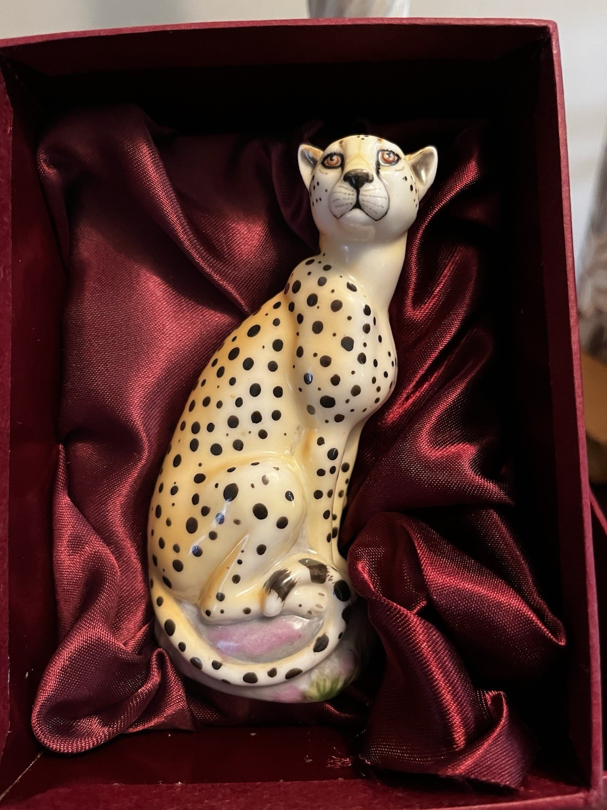 Dept 56 Candle Crown African Safari Animal Cheetah “Enjoying Solitude” W/ Box