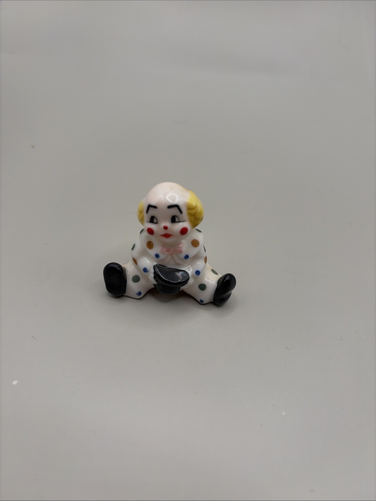 Miniature Bug House clown figurine small ceramic white with dots Vtg 1.25 “