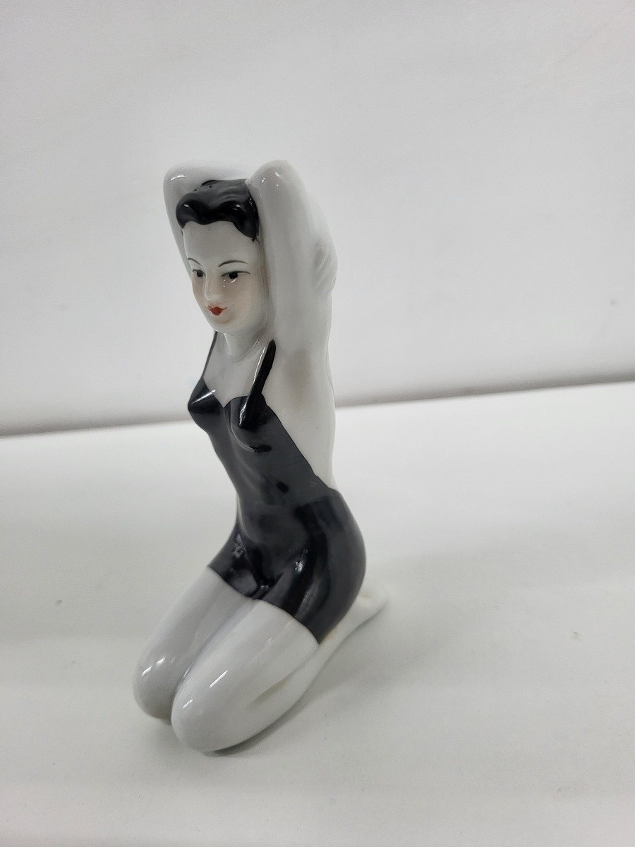 Sexy Art Deco-German Style Art Nouveau Porcela Pin-up Swimmer Figurine