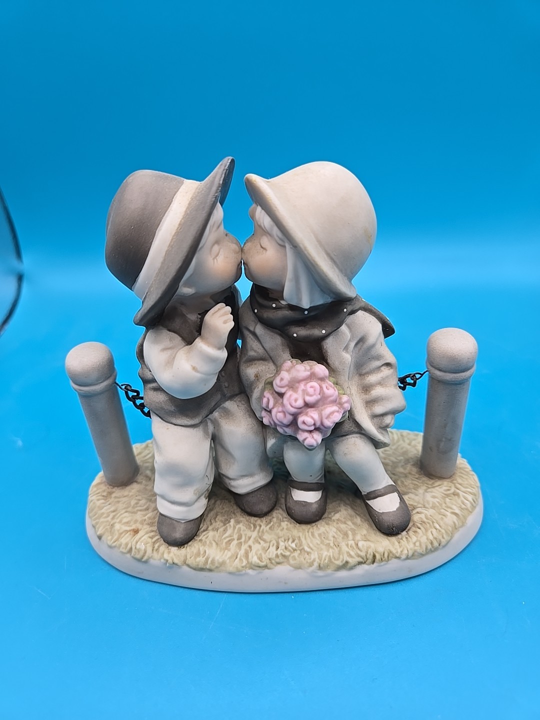 Kim Anderson * with Love and Kisses * Porcelain Figurine Love Is Kind #245399