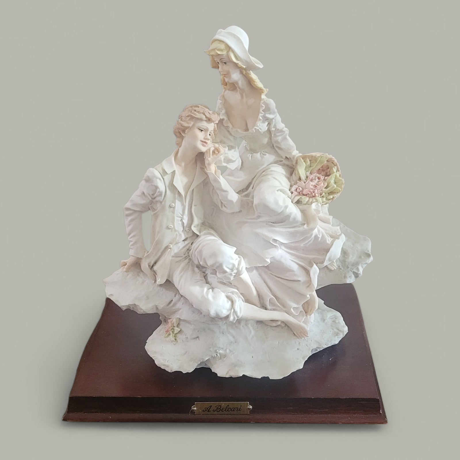 Vintage A.Belcari Capodimonte Dear Arnart Young Couple