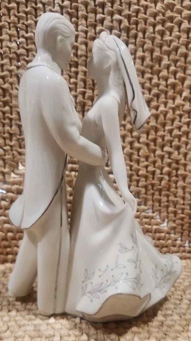Lenox Wedding Promises First Dance Cake Topper Figurine~excellent Condition
