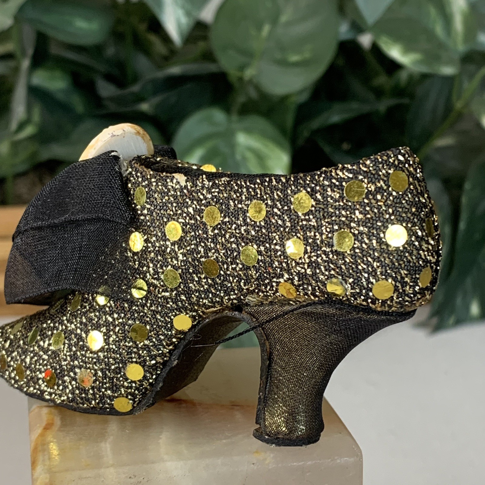 Miniature Victorian Shoe High Heel Slipper Sequins Cameo Bow Glam Decoration 4.2