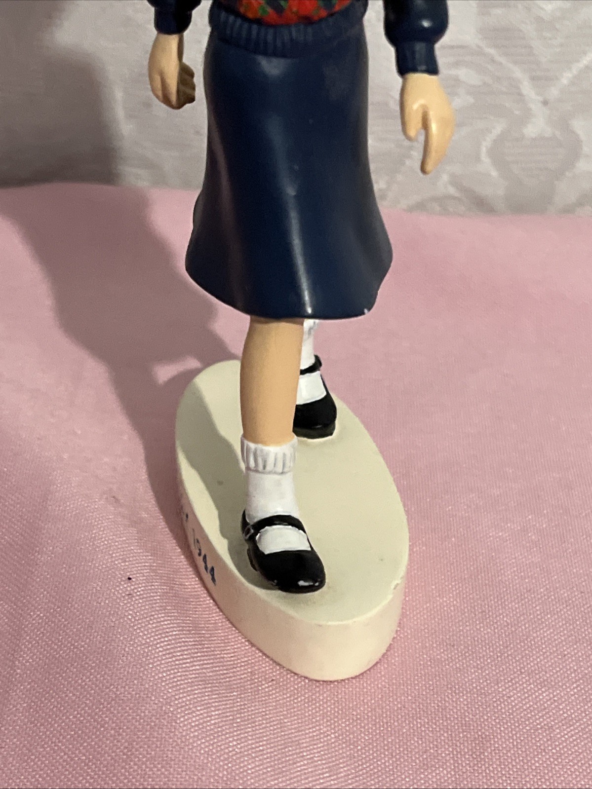 RARE VINTAGE 2002 American Girl PLEASANT COMPANY HALLMARK MOLLY MCINTIRE Figure