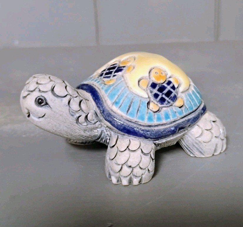 Artesenia Rinconada Hancrafted Turtle Tortoise Carved Ceramic Figurine Yellow 3″