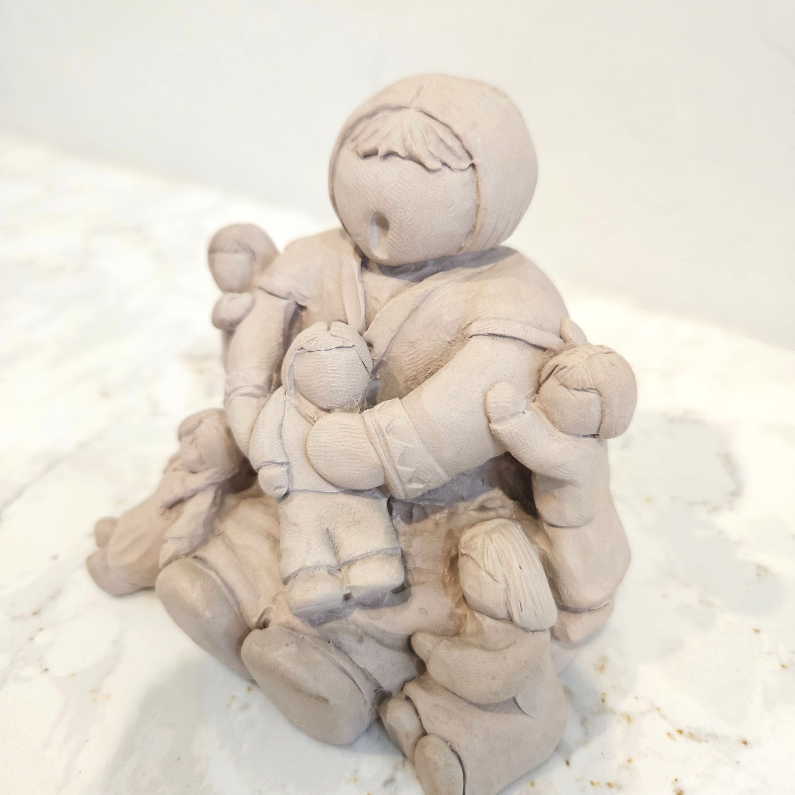 Vintage Austin Prod. Clay Sculpture Mother&Children Bright Eyes Dee Crowley