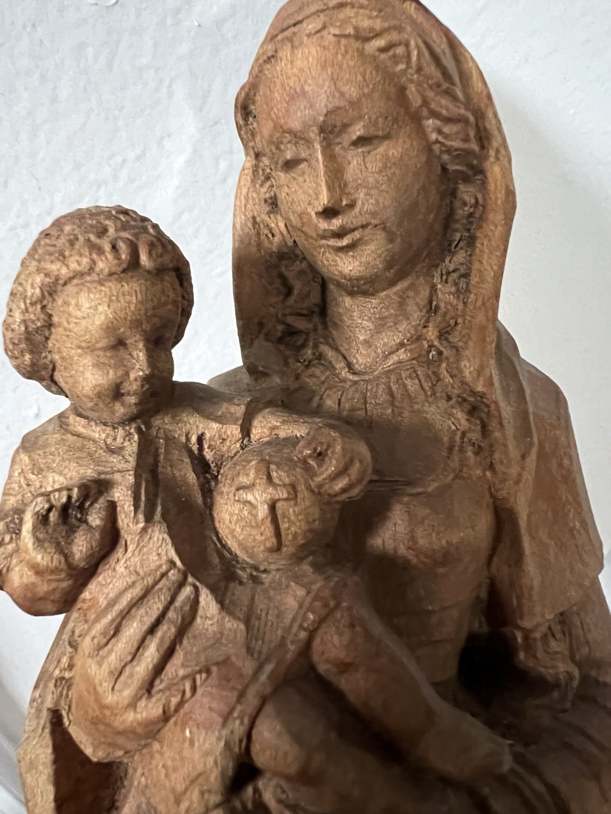 10″ Vtg Early ANRI Carved Wood Madonna Baby Jesus Child Figure Good Condition