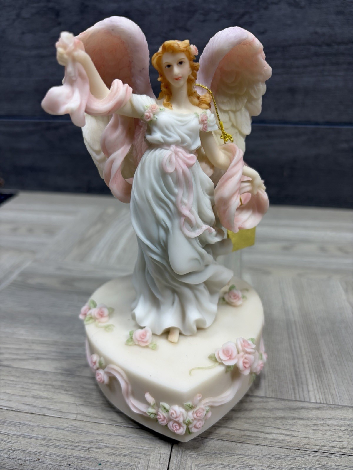 seraphim classics angels musical Statue Pink Heart Roman