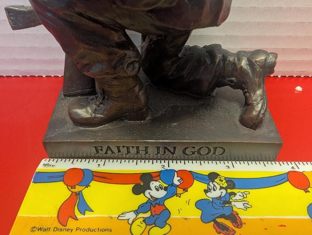 Dicksons Called to Pray Soldier Figurine Faith-Based Military Prayer Statue 4.8″