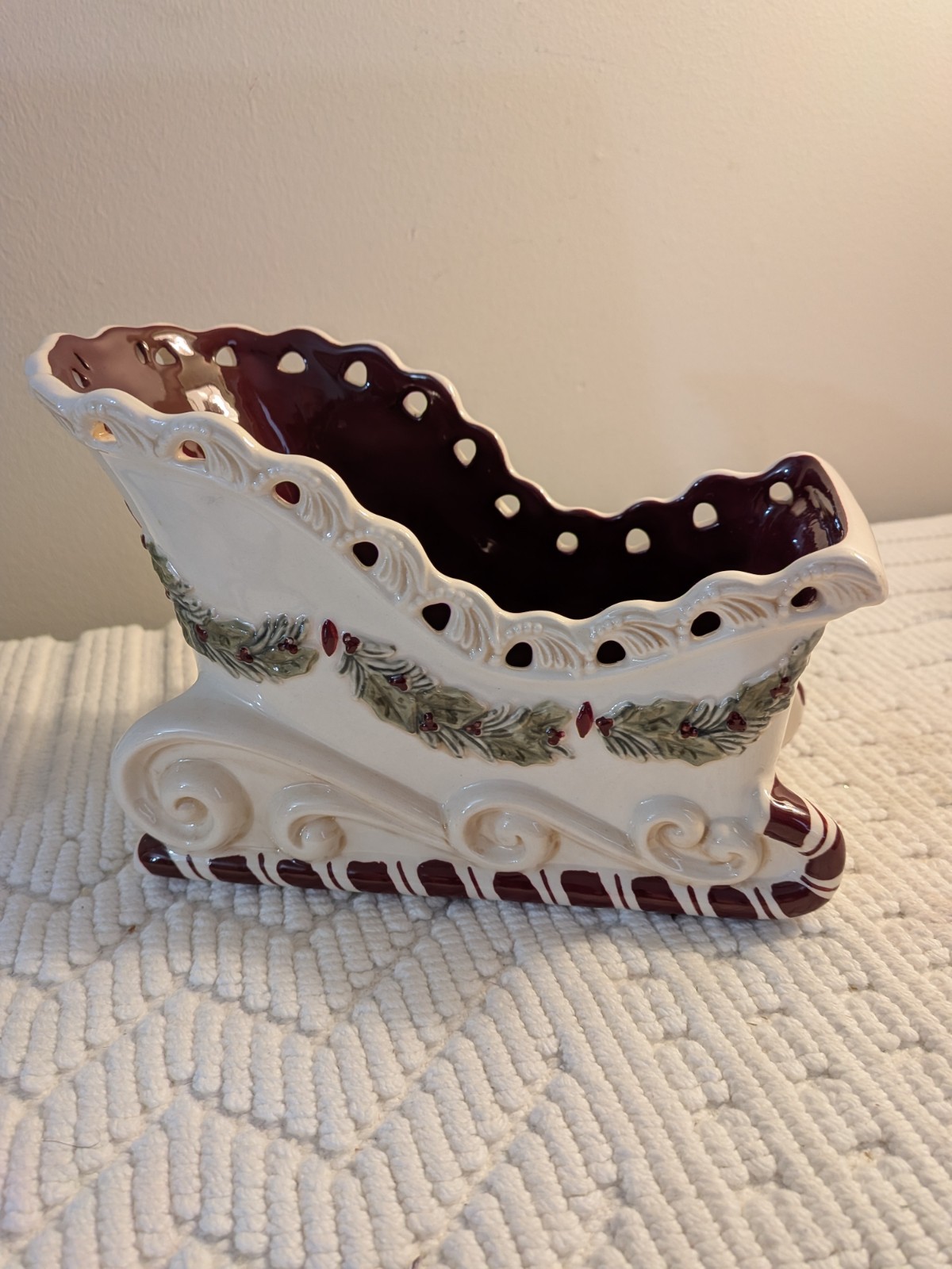 Sleigh-Candy Dish, Grassland Road “Keepsakes and Memories Inc.”
