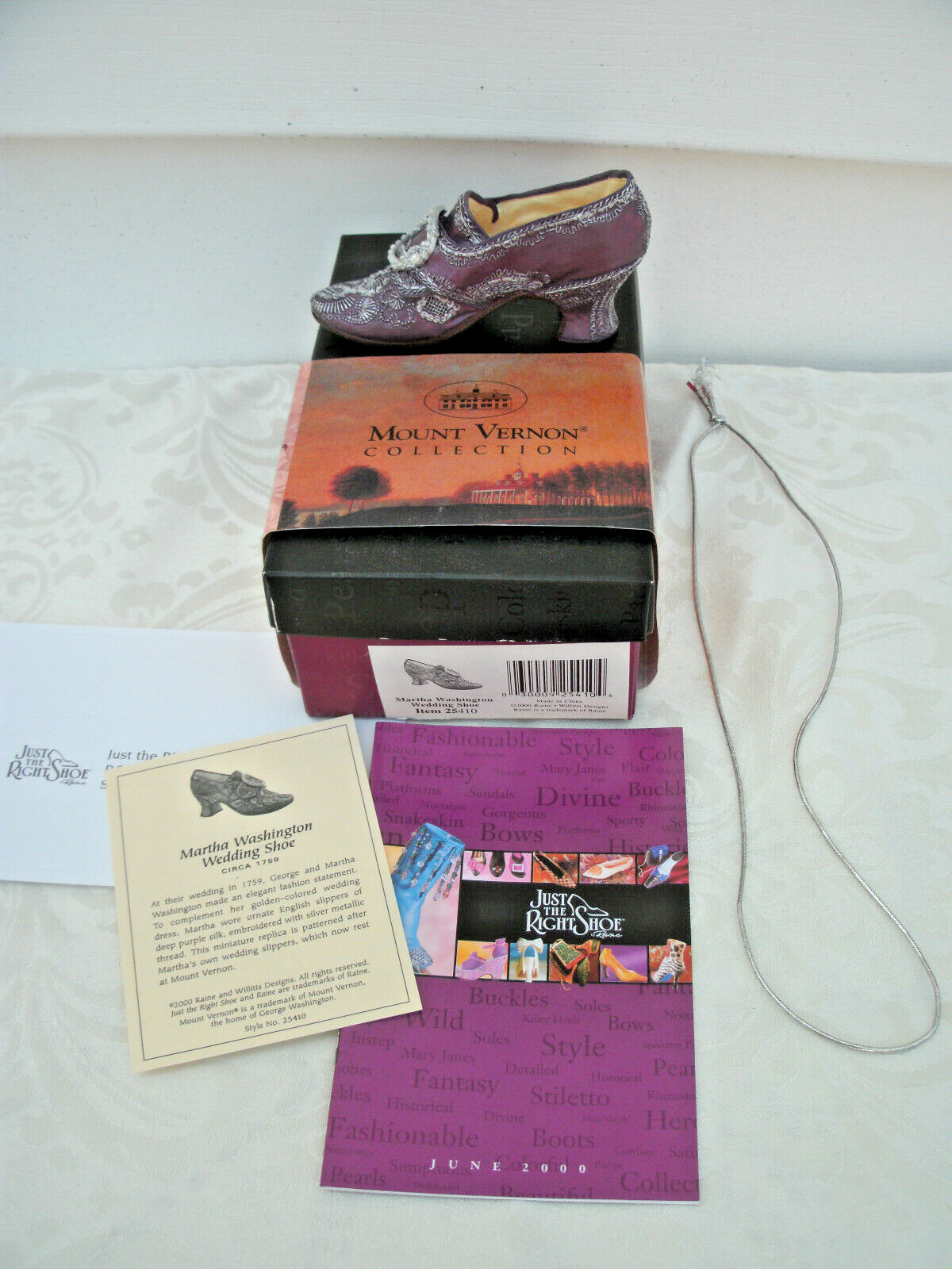 Just The Right Shoe by Raine *MARTHA WASHINGTON WEDDING SHOE* #25410–Box/Cert