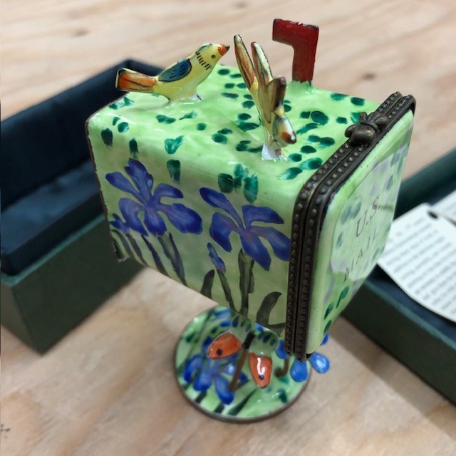 Vintage Kelvin Chen Miniature Enameled Mailbox #1846 (2001)