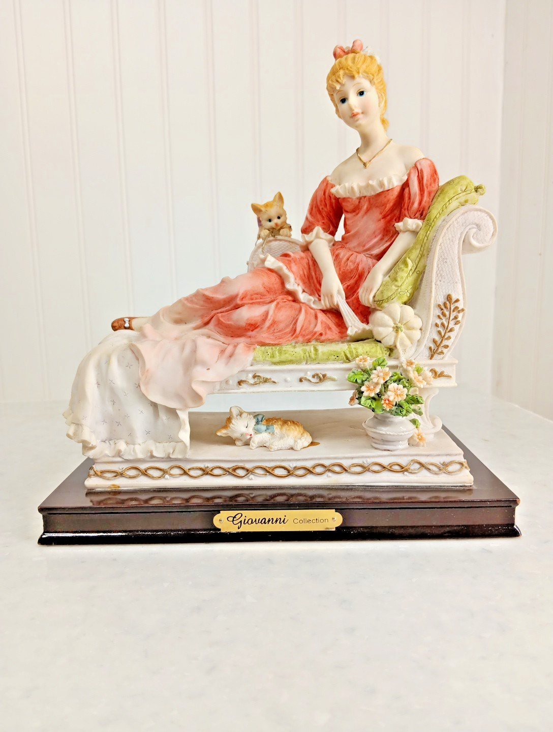 Giovanni Collection “Lady on Sofa” Figurine. Vintage 2003 9.5″ x 9″ Excellent
