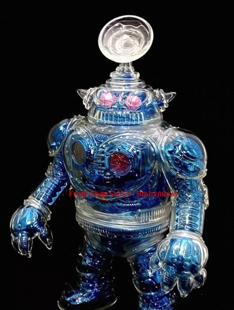HXS Hirota Saigansho Brutala Clear Blue Kaiju Sofubi Soft Vinyl Designer Toys