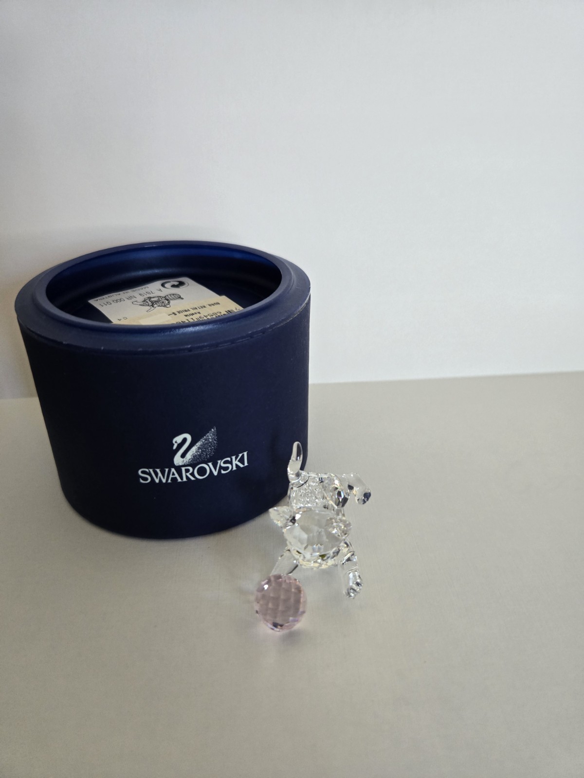 Swarovski Crystal Standing Kitten with pink crystal wool ball 631856 (V6)