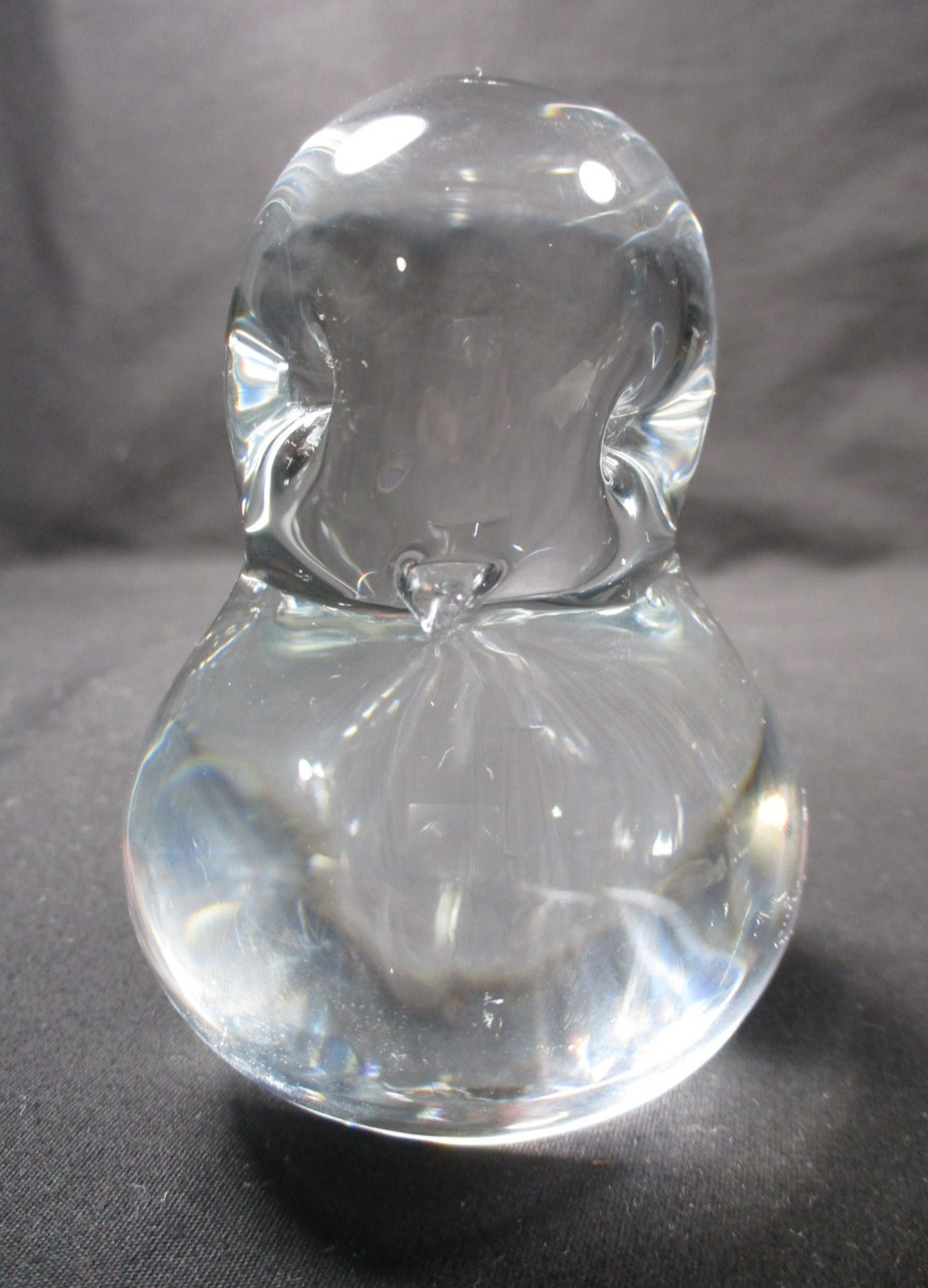 Clear Art Glass Chick Figurine/Paperweight – 3 3/8″ x 2 7/8″ x 2 3/8″