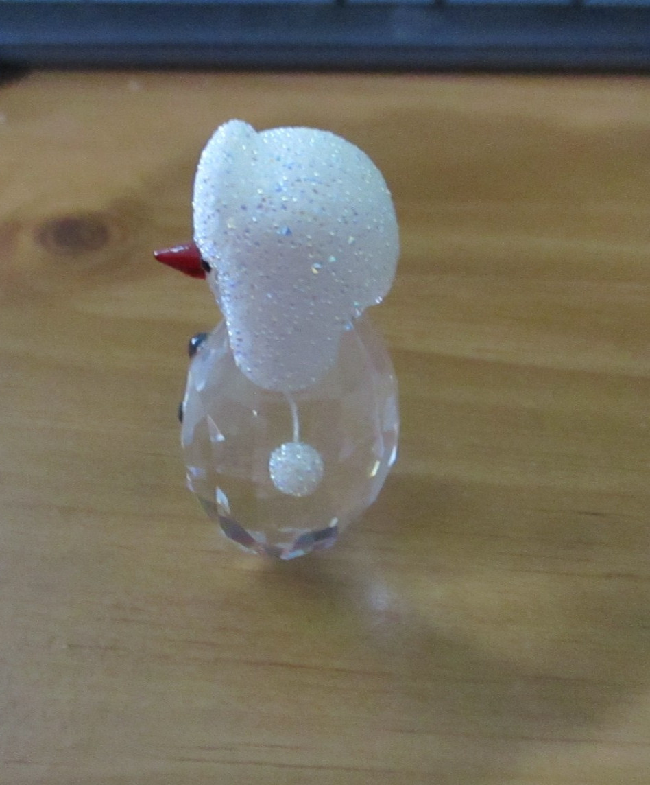 Swarovski Crystal SNOWMAN Figurine Toboggan Snow Hat 5004516 Clear Color Accents