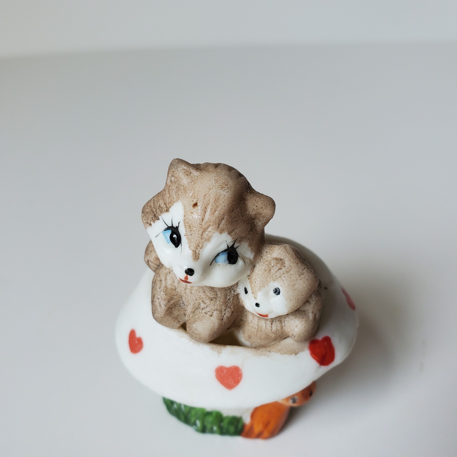 2 Vintage Enesco Figurine Ceramic Mushroom Squirrel And Raccoon 1979 Nature 70s