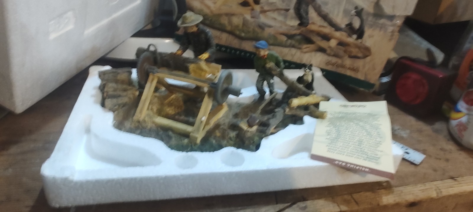 1996 ERTL FOXFIRE COLLECTIBLE FARM SCENE, “helping dad” with Box Lowell Davis