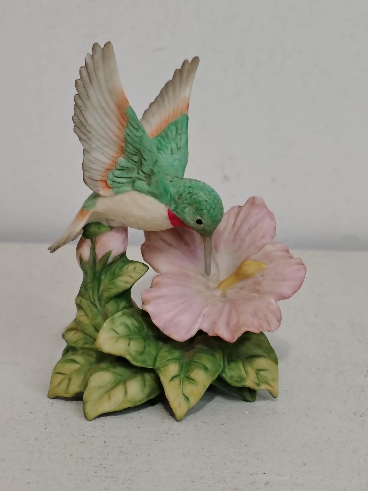 Homco 1429 Hummingbird Pink Hibiscus Porcelain Figurine Sri Lanka (HomeInterior)