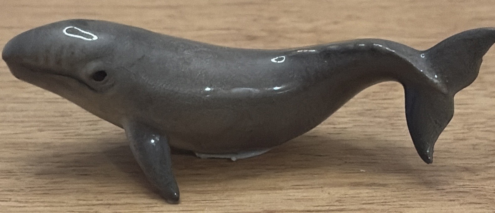 Hagen Renaker Miniature Grey Whale Glossy Figurine USA #3191 Vintage 1990s 3”
