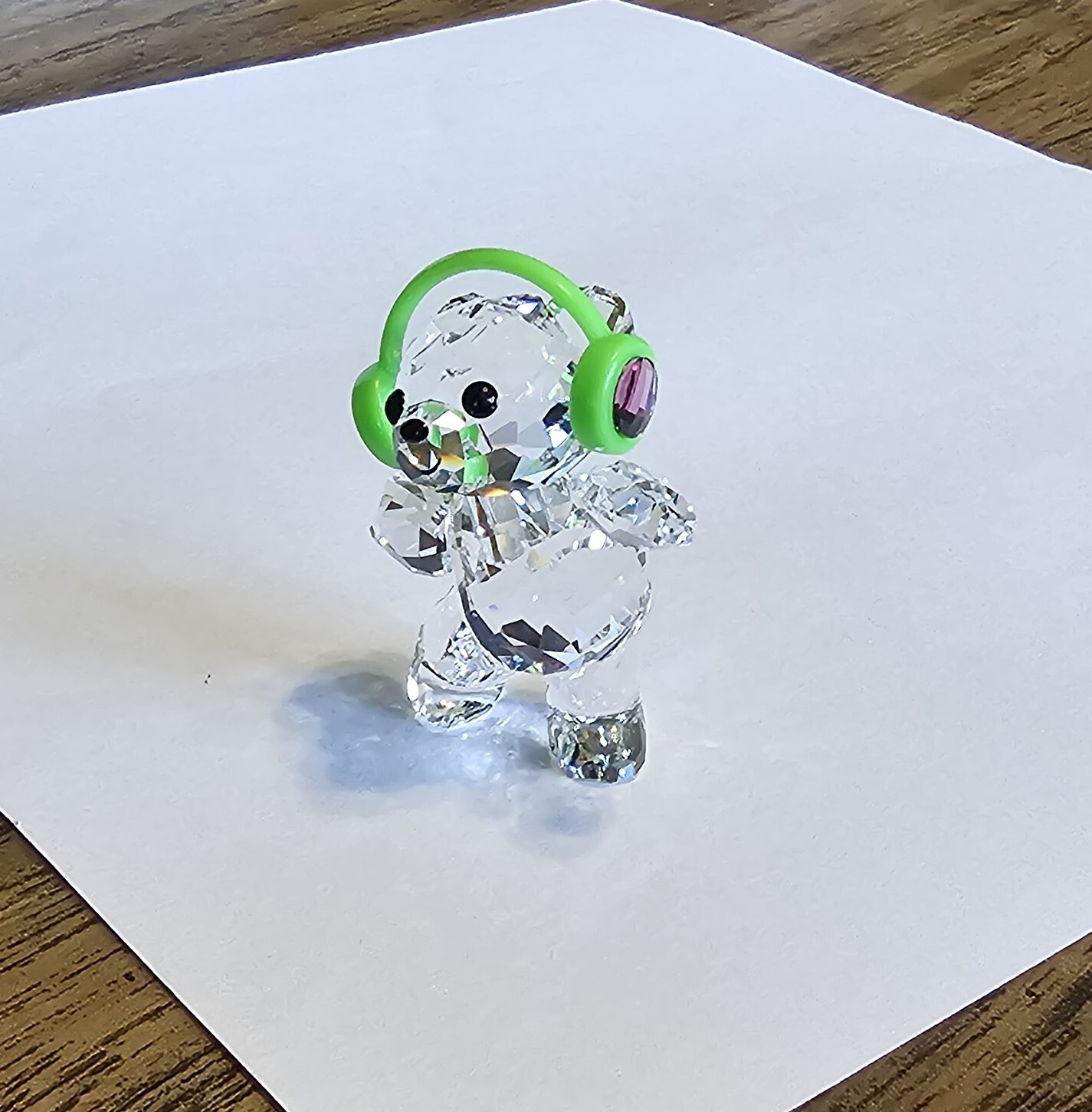 🎵 Swarovski Crystal 2022 L.E., “Just Dance” Kris Bear Figurine, Headphones, NIB