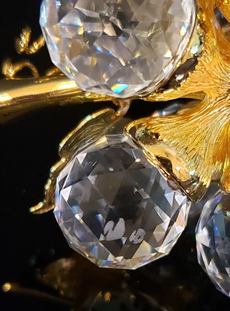 Swarovski Crystal Sparkling Fruit 15 Grapes w/ Gold Leaves & Stem 7550 NR 20015