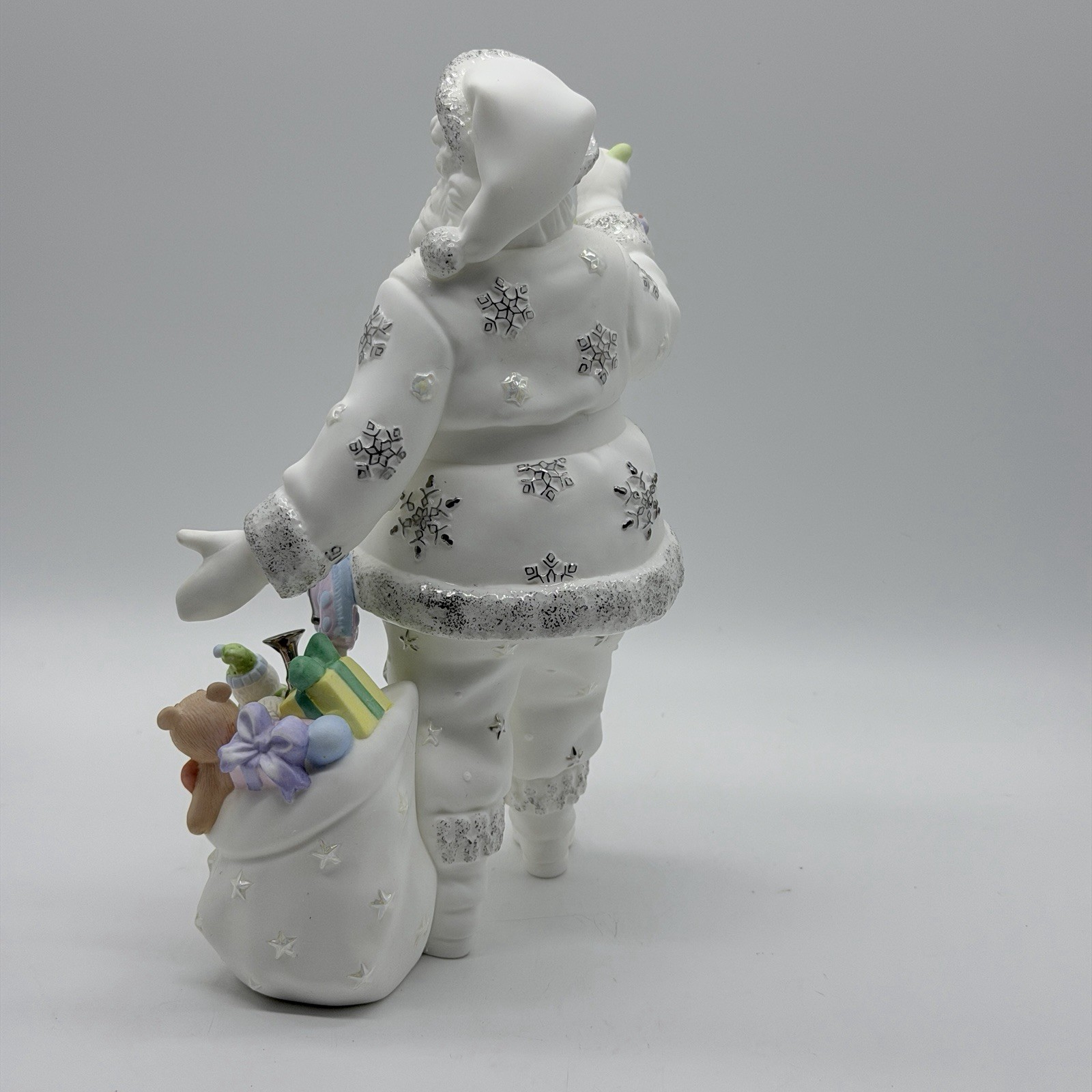 Lenox Platinum Classics Figurine Santa’s Christmas Magic 9”H White Holiday 2002