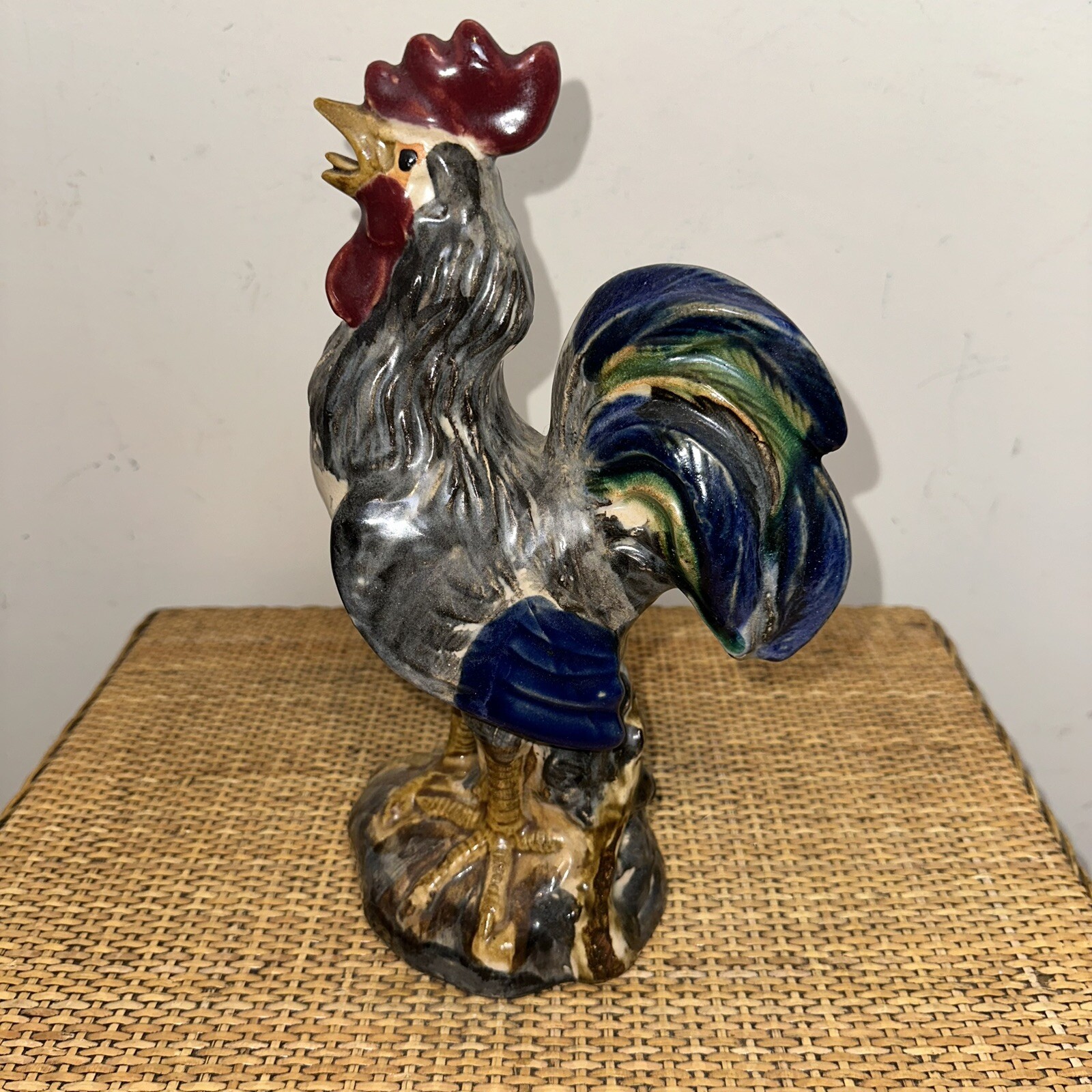 Vintage 10” Mid Century Italian Majolica Style Ceramic Rooster Chicken Home Deco