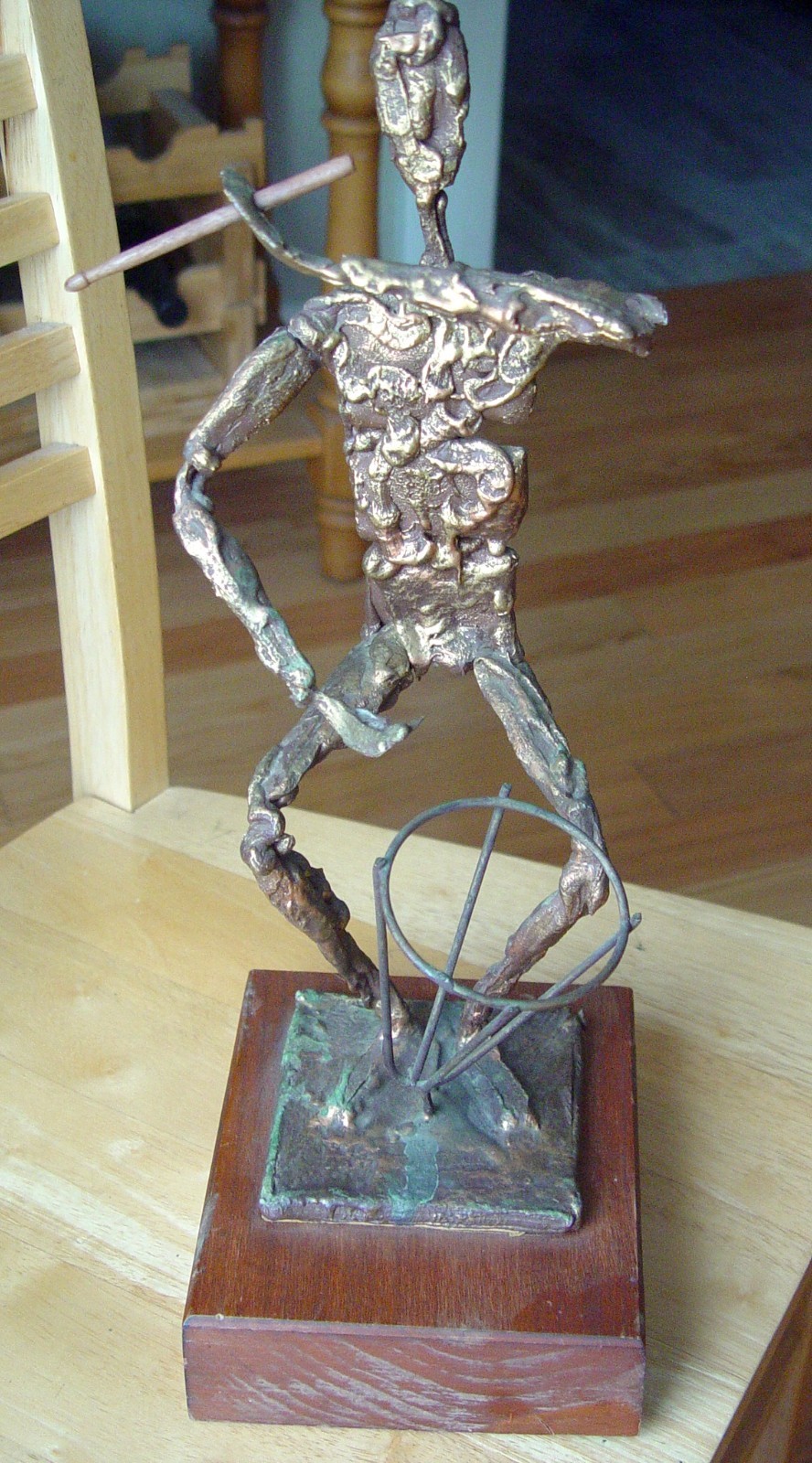 Jaru Metallic Sculpture