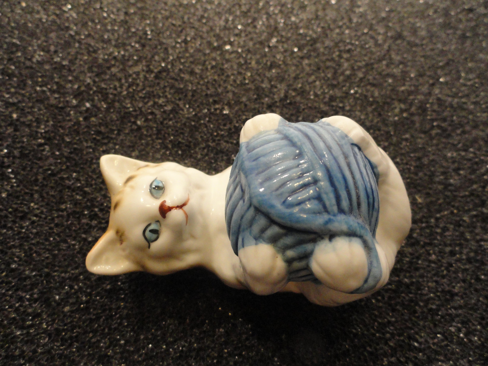 Danbury Mint Cats of Character Roly Poly Kitten / Cat Figurine