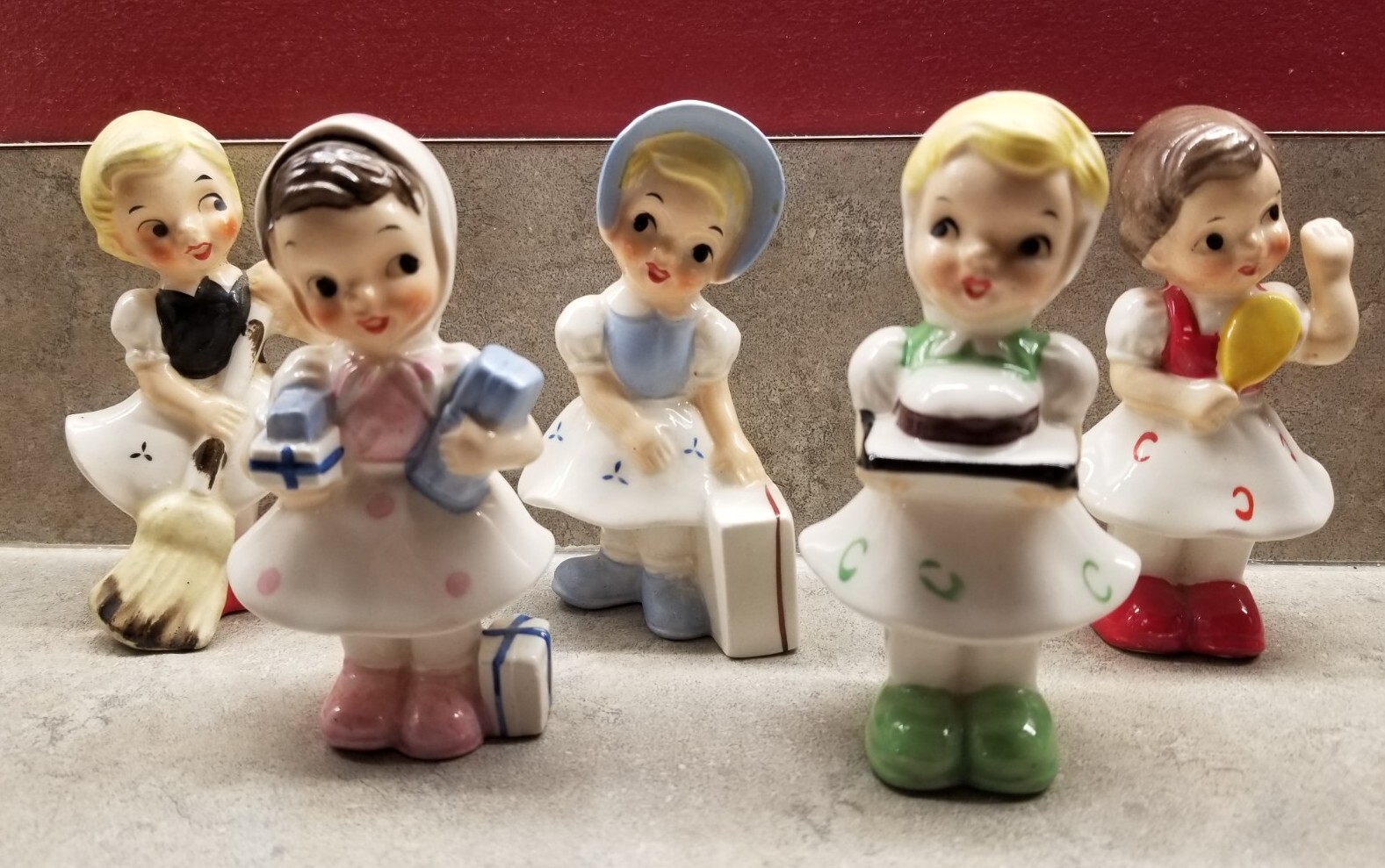 5 UCAGCO Japan Ceramic 4″ Children Figurines – Precious Girls in Skirts