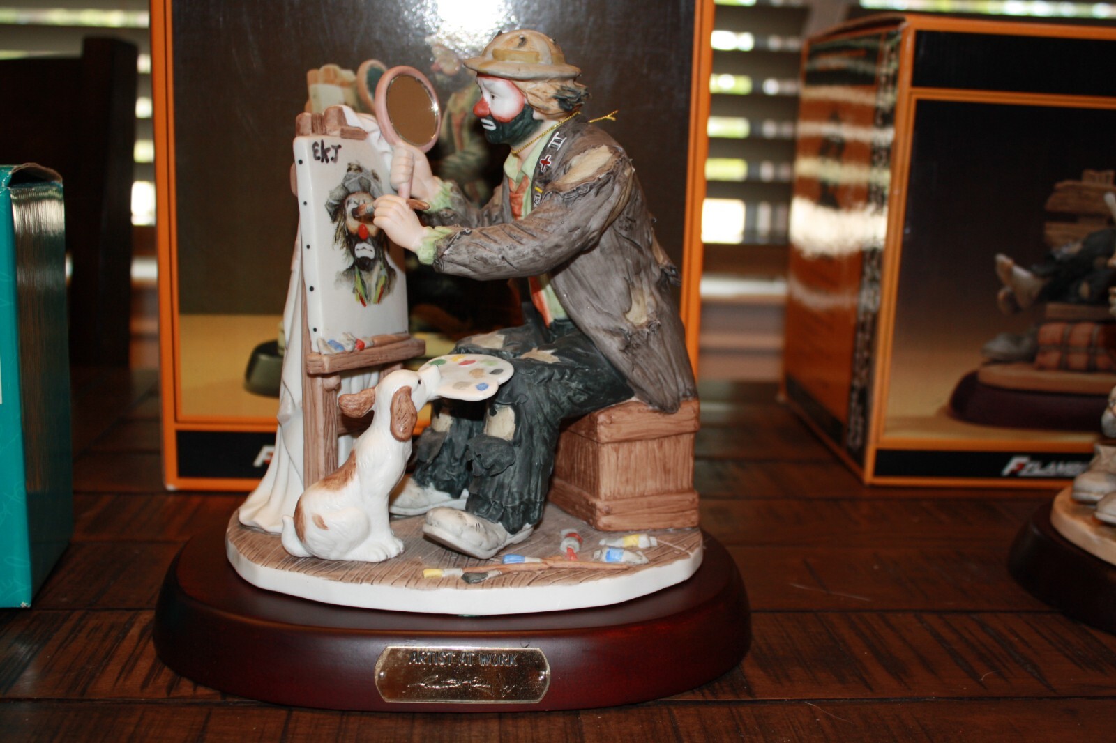 EMMETT KELLY JR. HAND SIGNED AUTOGRAPHED 6765 “ARTIST AT WORK” WITH ORIGINAL BOX