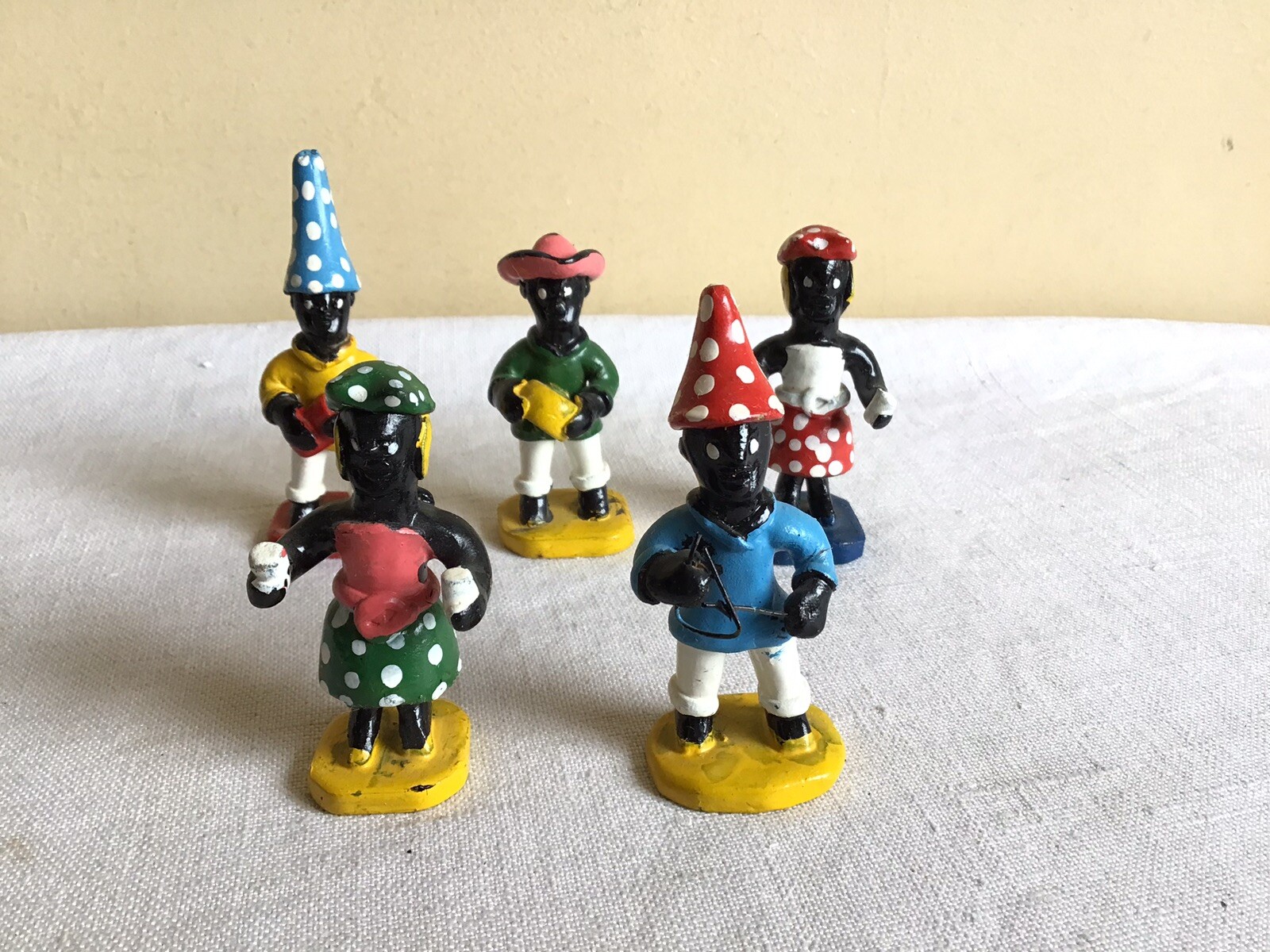 Lot Of 5 Vtg Brazilian Hand Painted Folk Art Clay Pottery Souvenir Figures LotB