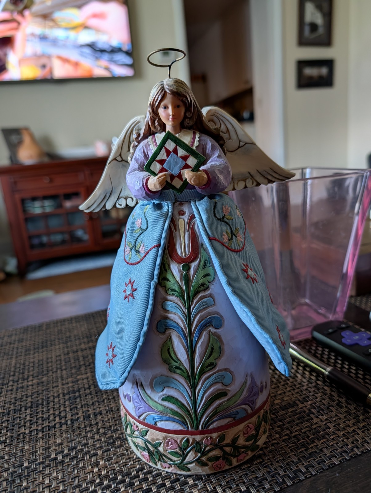 Signed MIB Jim Shore 2006 Stitch and Sew til Youre AGLOW Angel Figurine 4008178