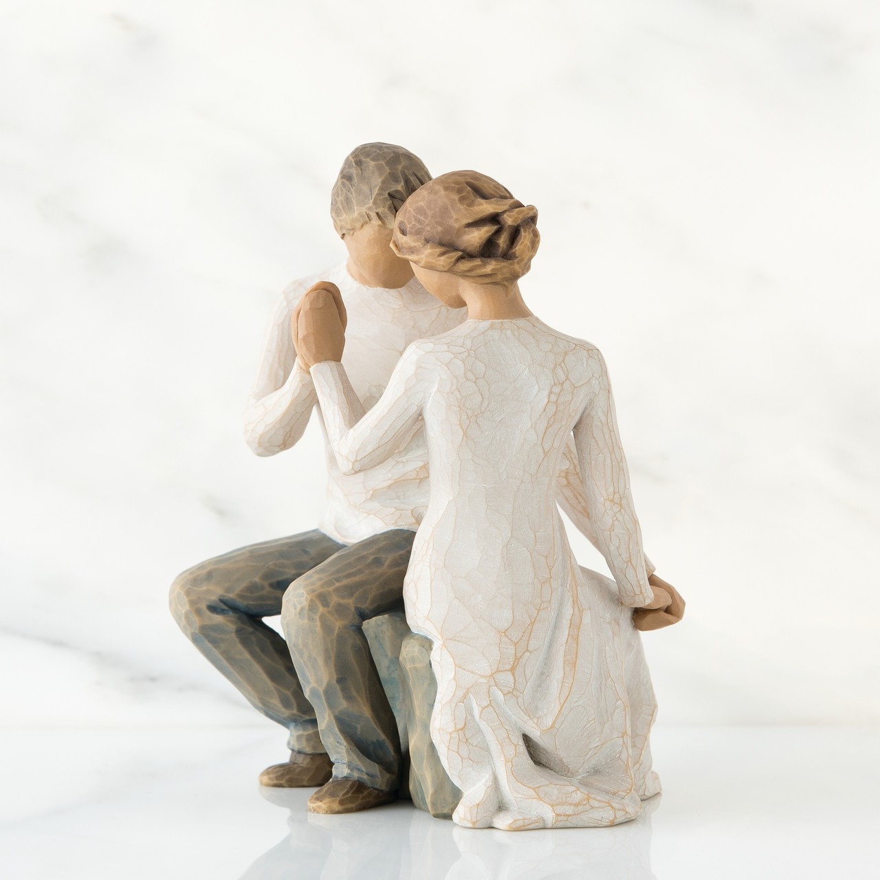 Around You sculpted figure by Susan Lordi | Willow Tree