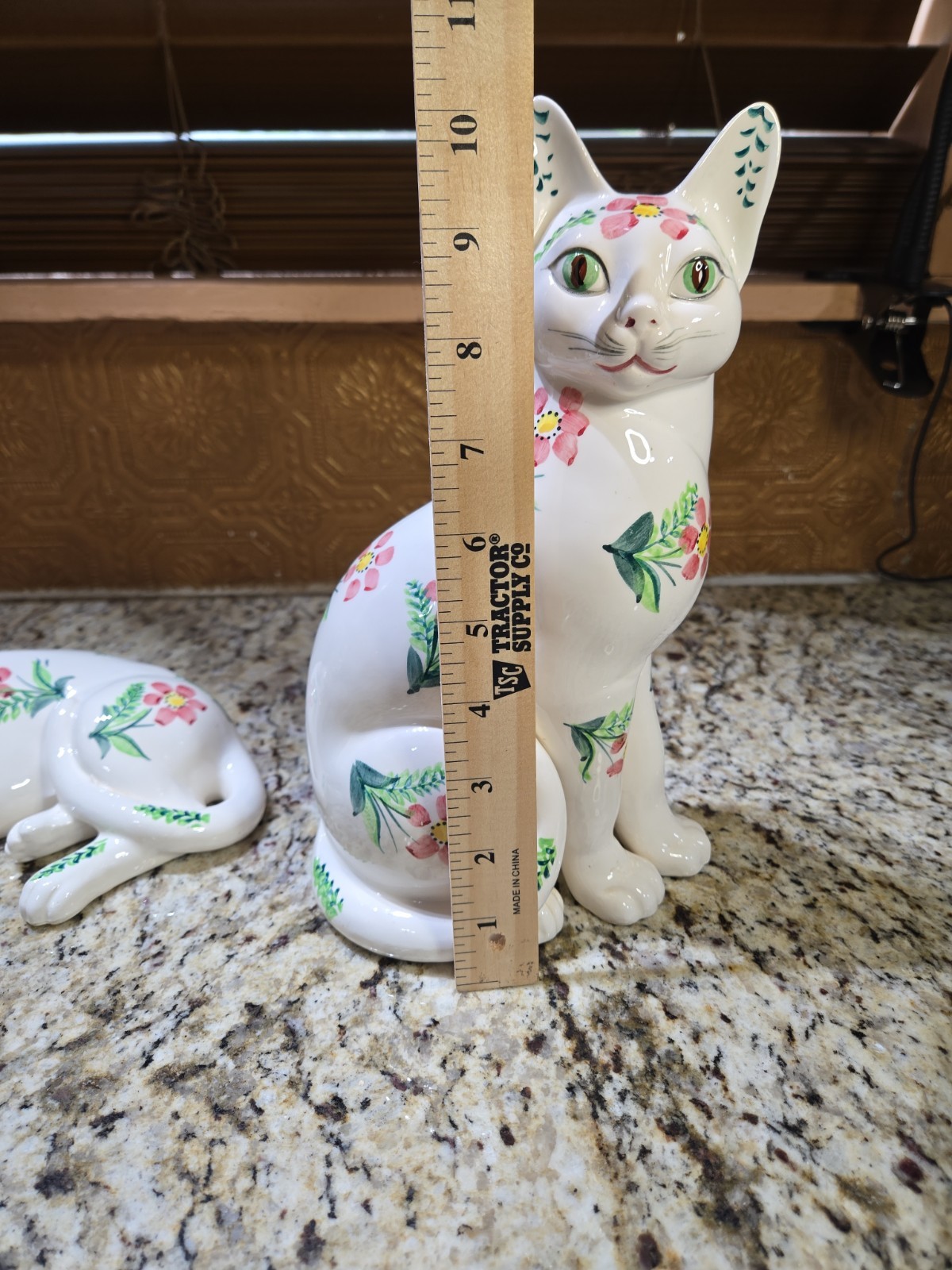 Vtg Ucagco Ceramics Japan Cat Figures Pair Laying Sitting Rare Set Floral Set