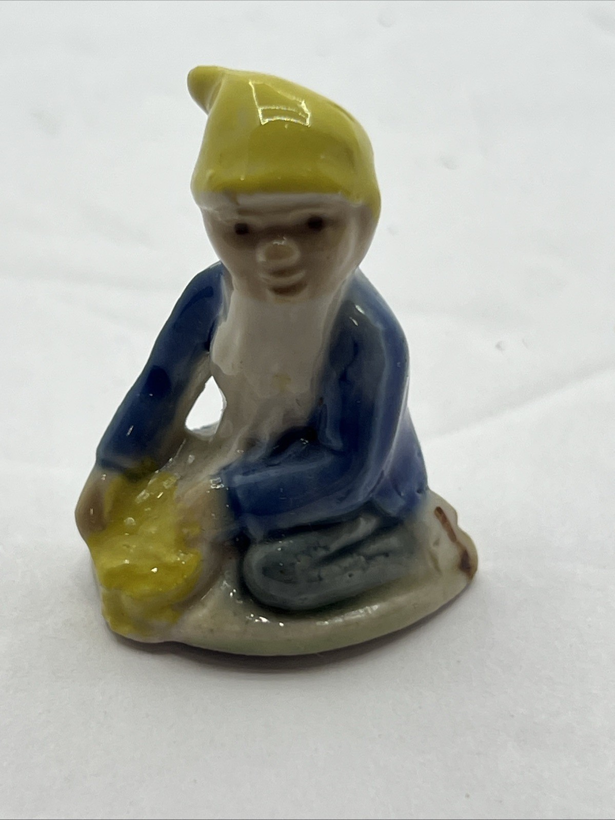 (3) WADE WHIMSIES Ireland MINI Workbench Pixie LEPRECHAUN Gnome Elf Red Blue Hat