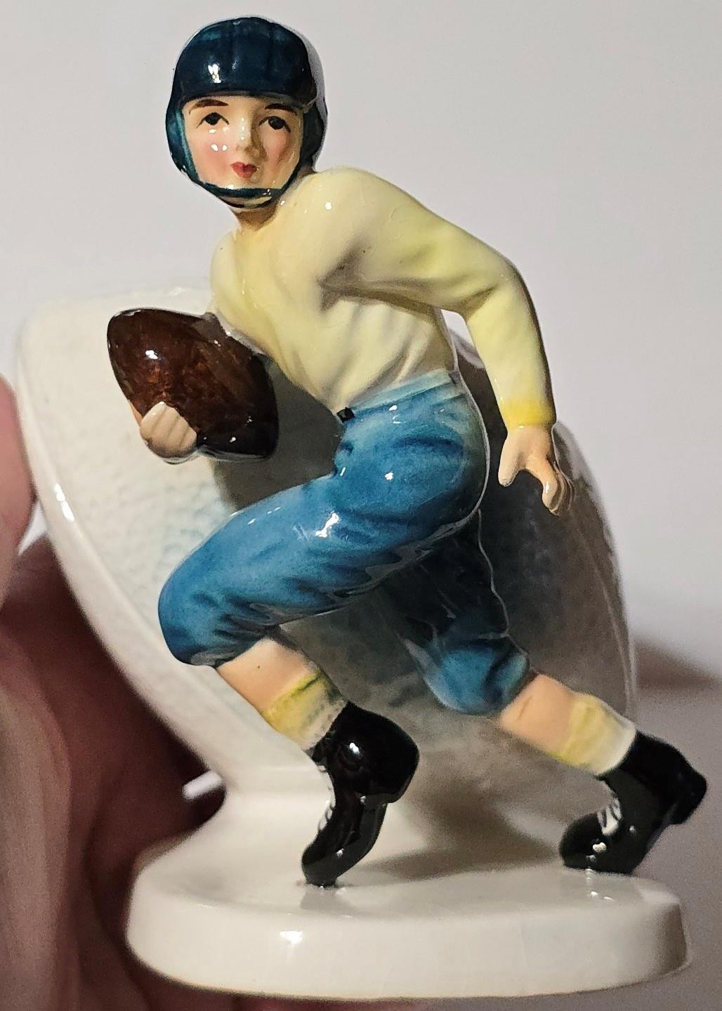 Vtg 1960 SAMSON IMPORT CO. FOOTBALL PLAYER Ceramic Vase Planter Holder Figurine