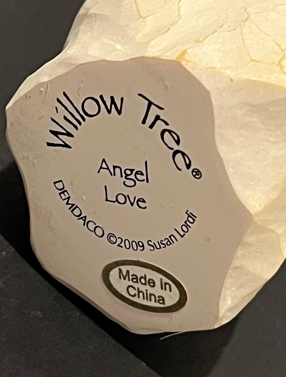 Willow tree surrounded by love figurine Lordi 2009